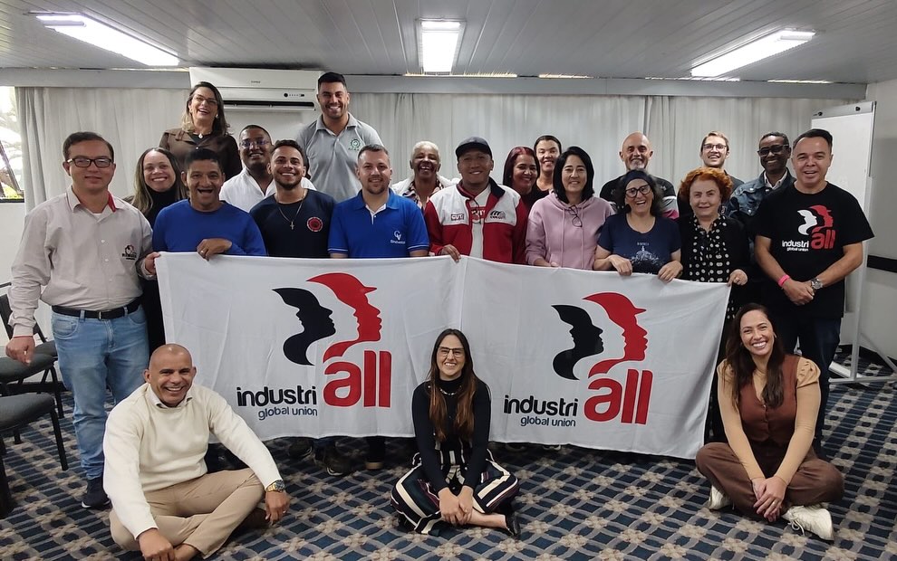 Dirigentes sindicais participam de formação da IndustriALL sobre os desafios da reestruturação produtiva e da Inteligência Artificial