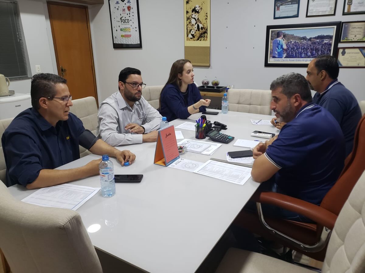 Diretoria do Metabase se reúne com representantes da Manserv e Simak para tratar demandas dos trabalhadores